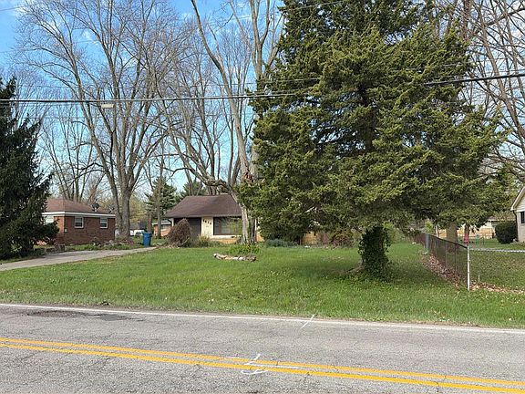 2nd image of 5814 Cooper Rd