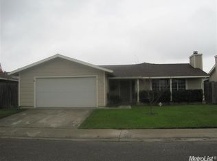 8204 Weyburn Ct, Sacramento, CA 95828