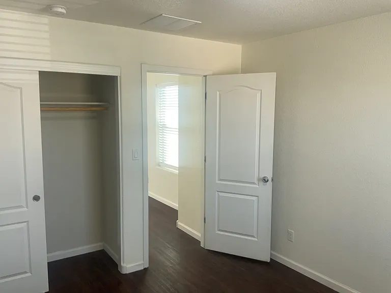 1734 Lark Dr NE — Photo 17