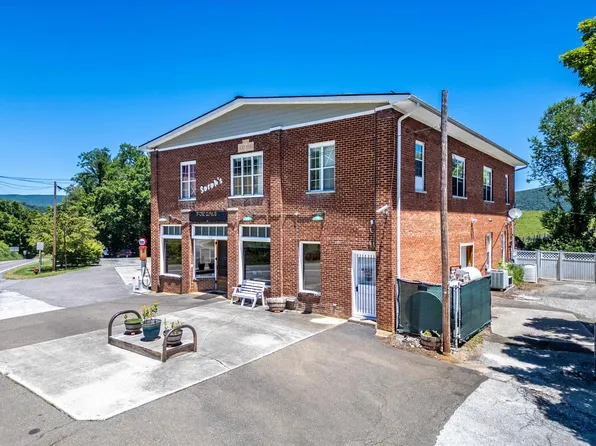 7116 Troutdale Hwy, Troutdale, VA 24378