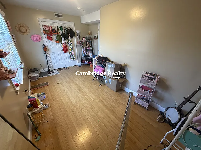 325 Elm St #2 — Photo 8