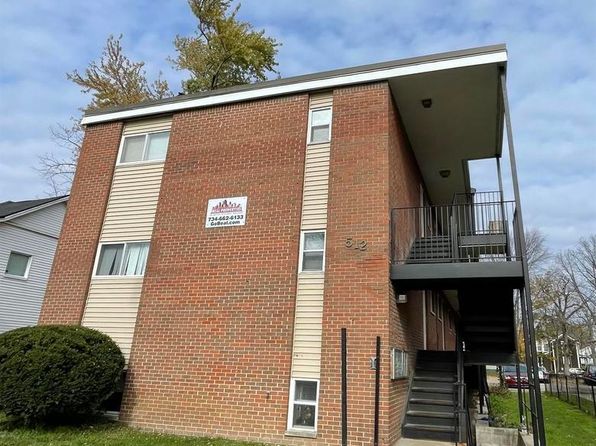 512 Washtenaw Ave APT 12