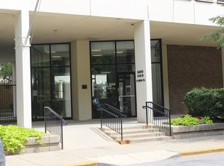 1450 E 55th Pl APT 517S, Chicago, IL 60637