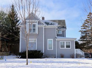 900 College St, Northfield, MN 55057