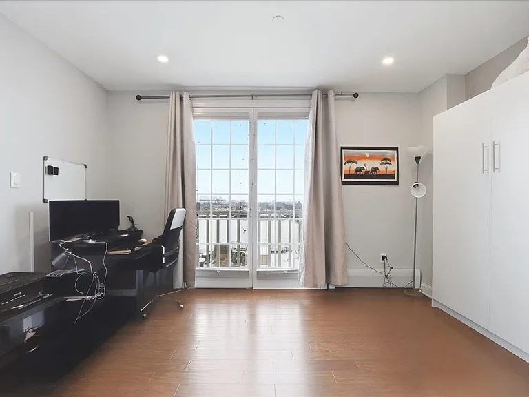 100 Shearwater Ct E — Photo 11