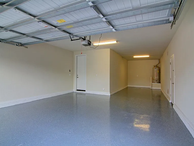 3607 E Salter Dr — Photo 17