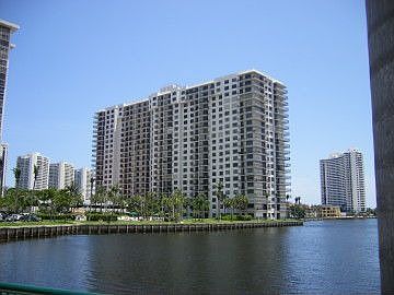Clipper Building Exterior