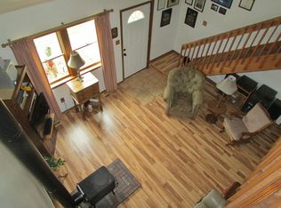 508 Sunshine Dr, Valparaiso, IN 46385