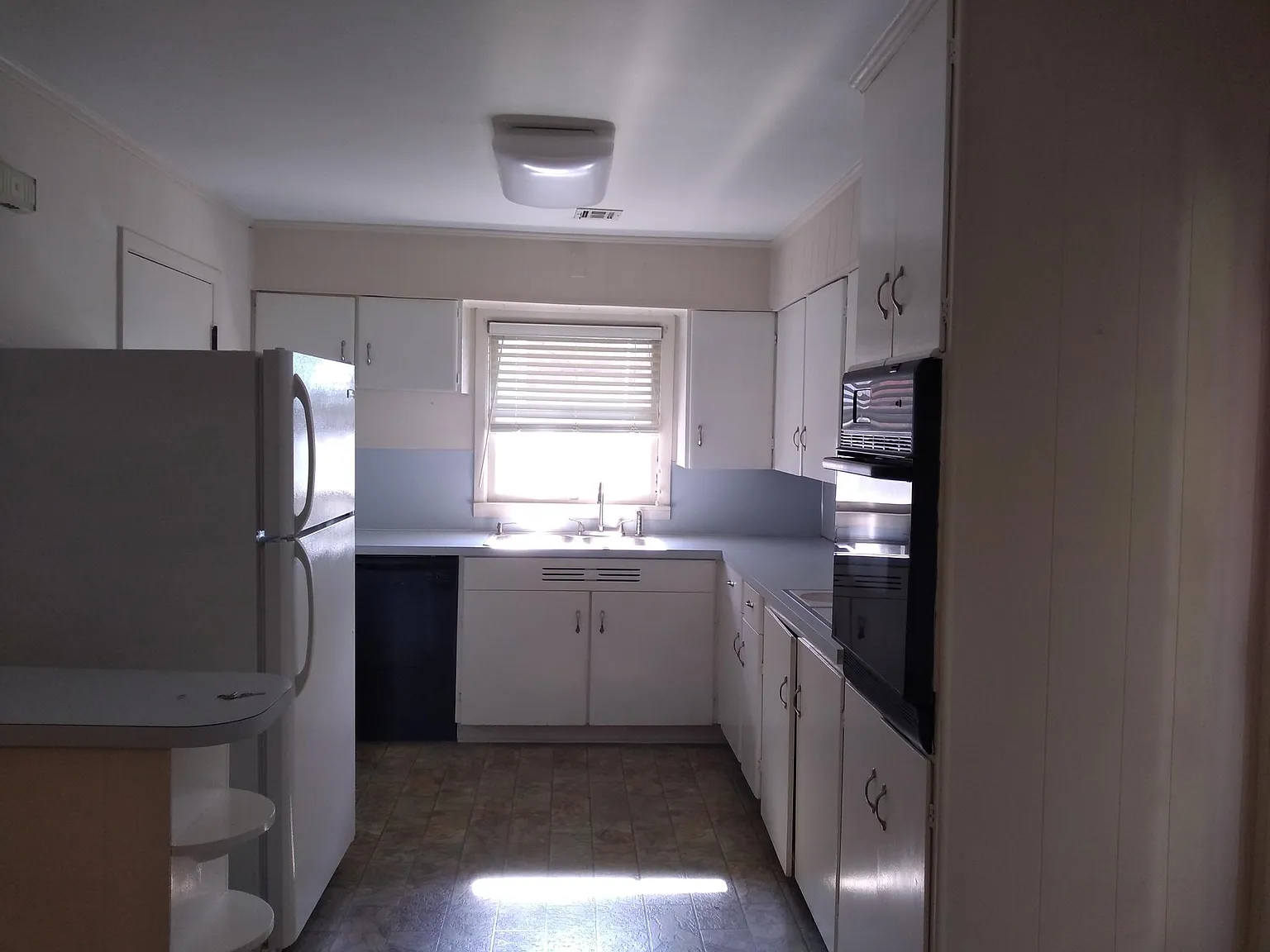 429 Locust St — Photo 3