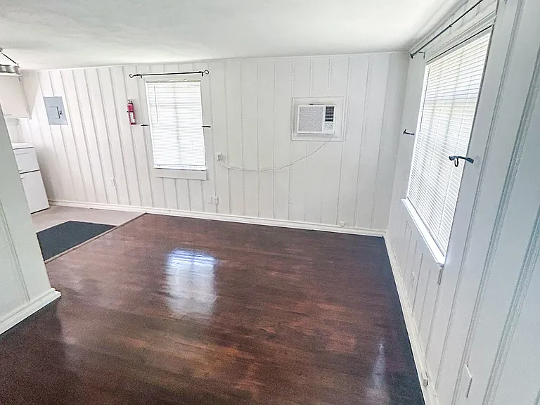4001 Linden Ave #A — Photo 3