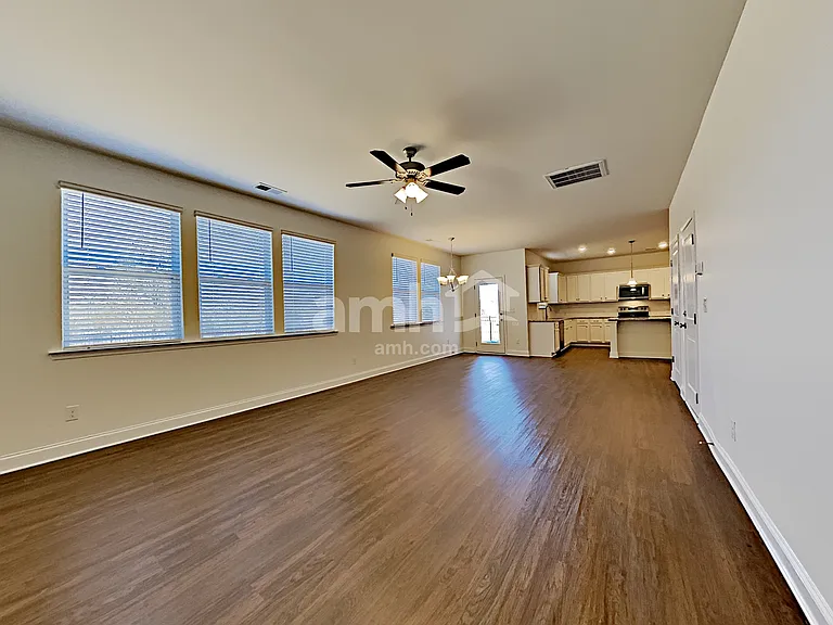 130 Hamilton Park Dr — Photo 8