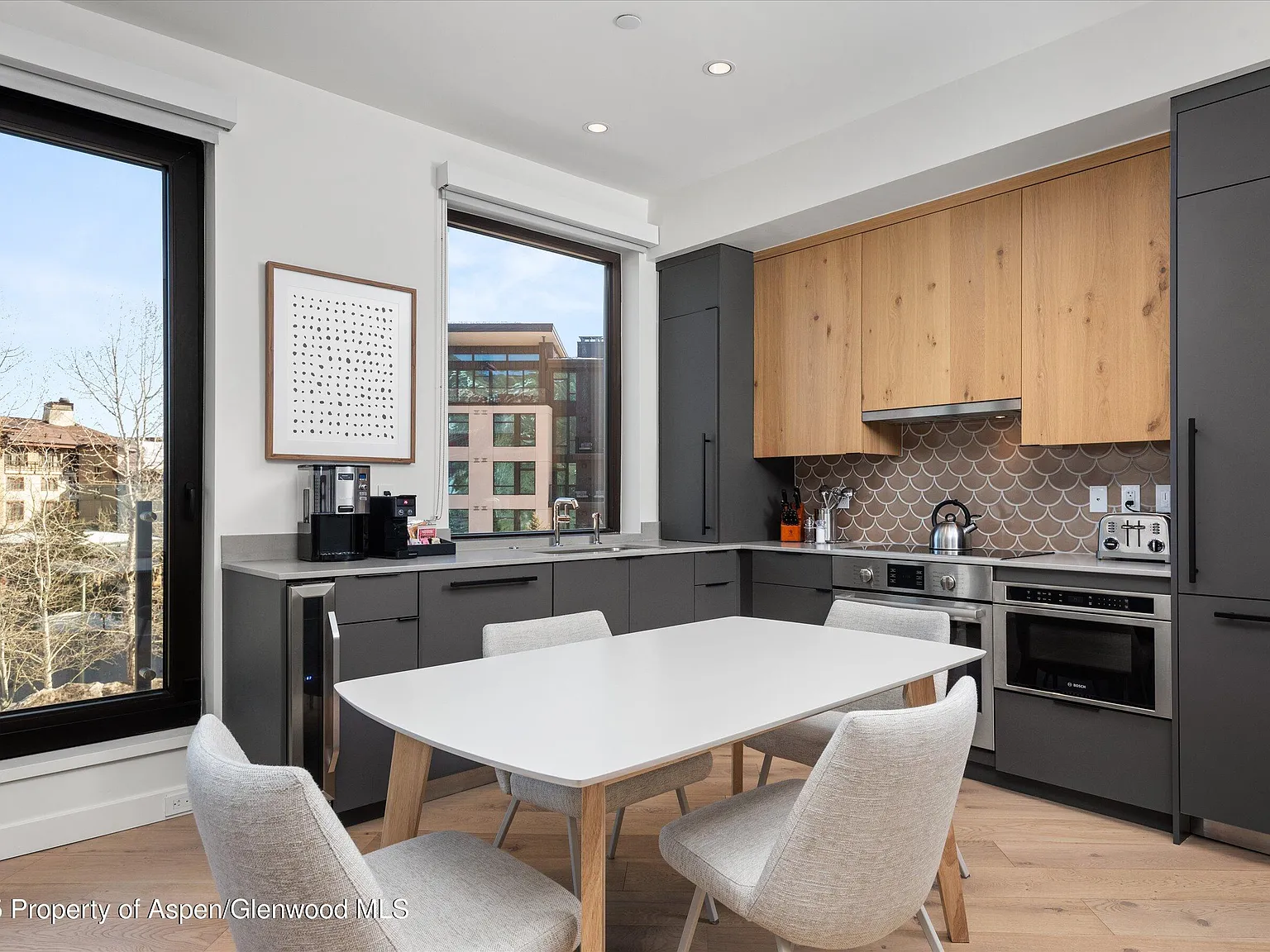2 bed, 997 sqft, $30,000 — Photo 4