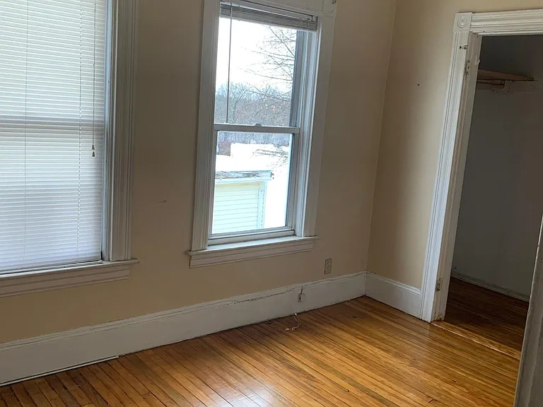 107 Cedar St #3 — Photo 2