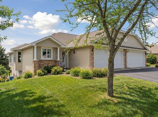 1138 Highpoint Ct #33B, New Richmond, WI 54017