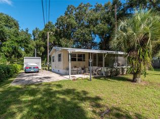 5888 SE 164th Ave, Ocklawaha, FL 32179