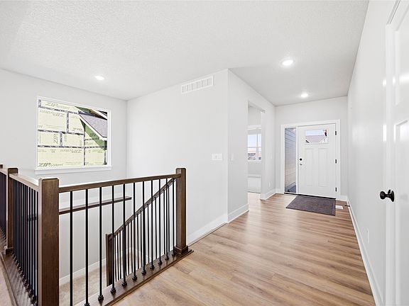 4th image of 425 NW Ryder Dr