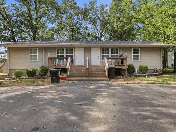 1326 Diuguid Dr, Murray, KY 42071