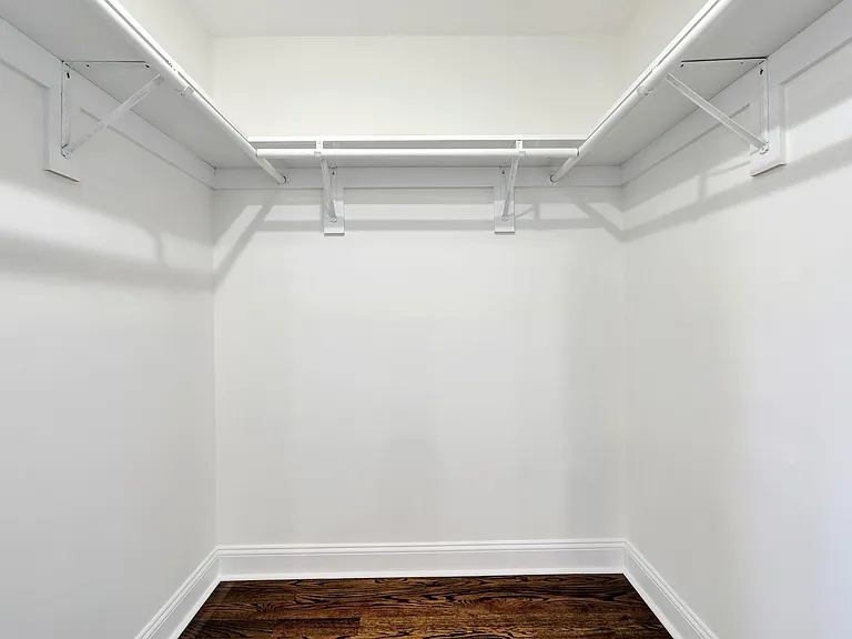 126 N 15th St #2 — Photo 12