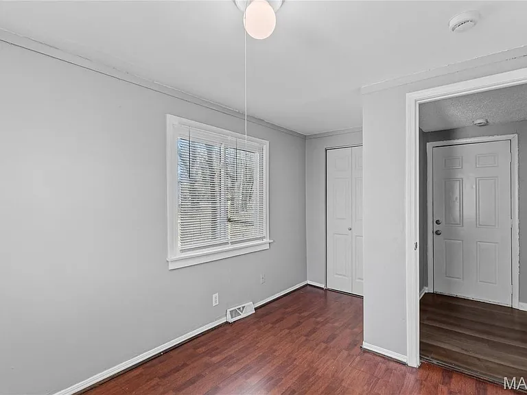 7471 Sharon Dr — Photo 8