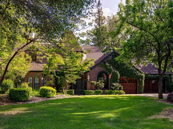6680 E Harney Ln, Lodi, CA 95240