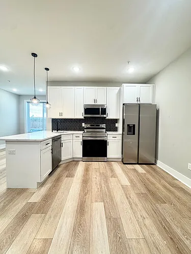Floor plan 102