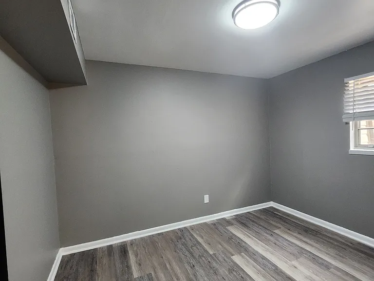 856 Coolbrook Rd #5 — Photo 6