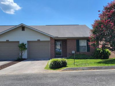 365 Hawthorne Oaks Way, Powell, TN, 37849