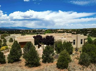 76 Via Pampa, Santa Fe, NM 87506