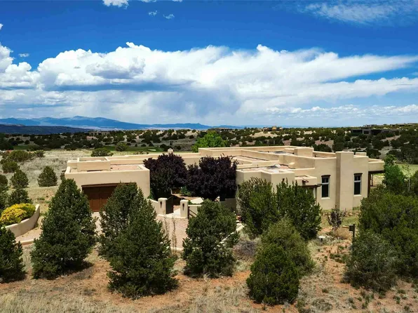 76 Via Pampa, Santa Fe, NM 87506