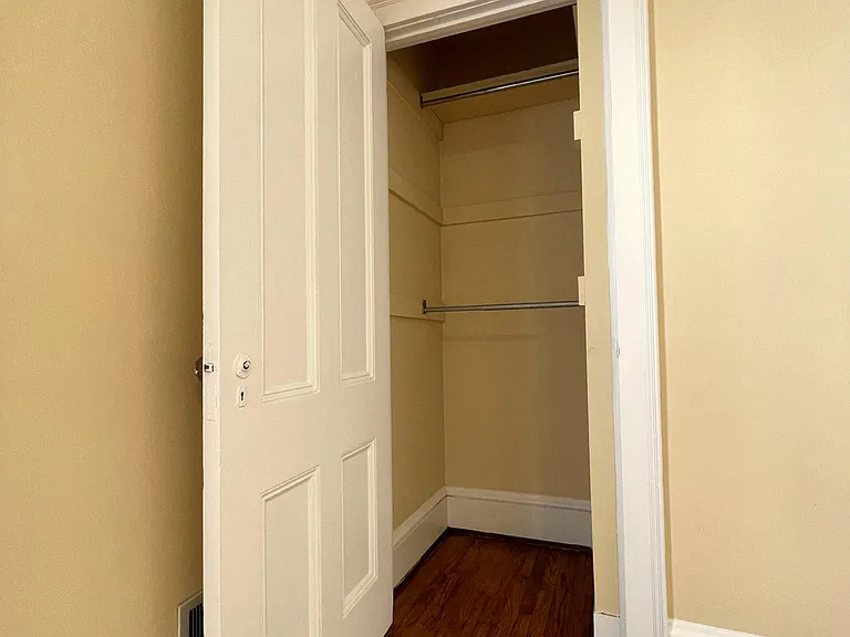 110-112 Elm St #112B — Photo 13