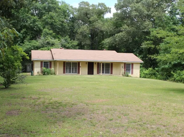33 McGee Rd, Seale, AL 36875