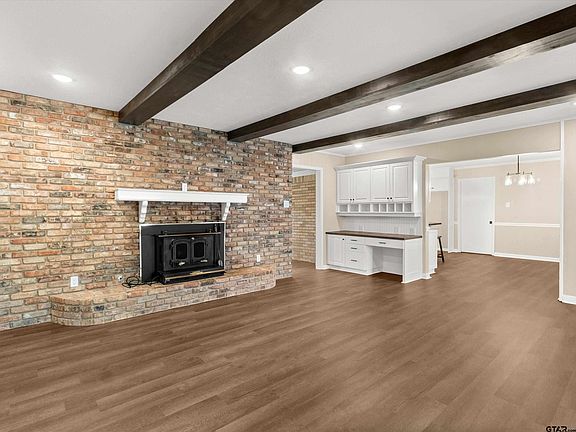 3rd image of 1805 Buckner St