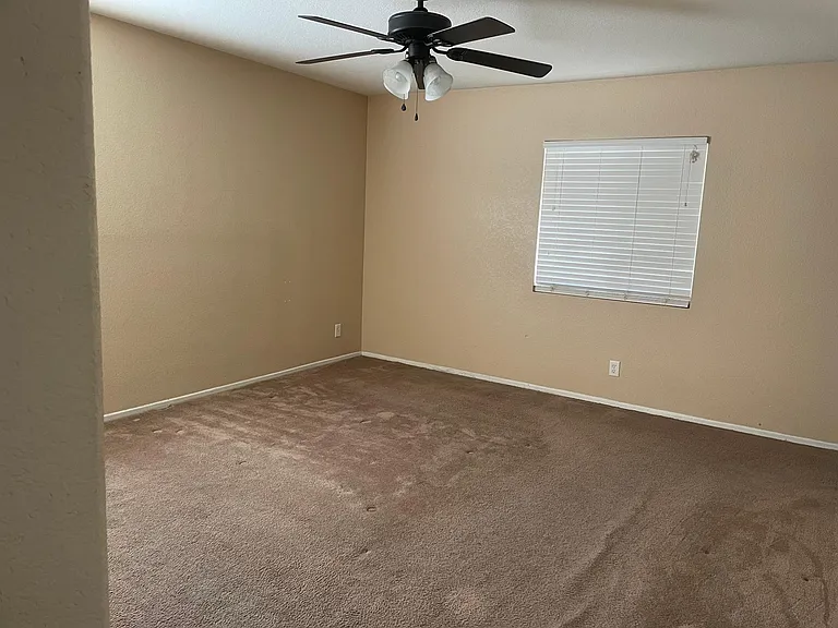 1838 Hart St — Photo 12