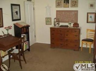 614 Hickory St, Fenton, MI 48430