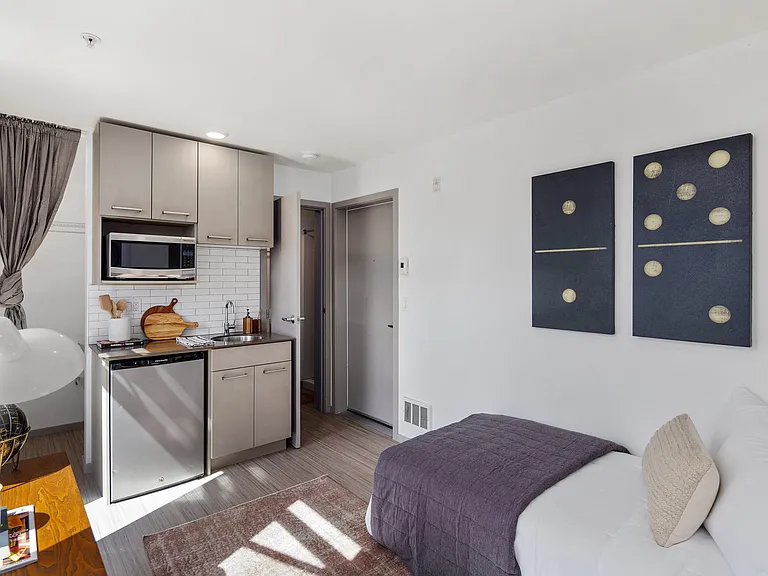 5902 Ballard — Photo 32