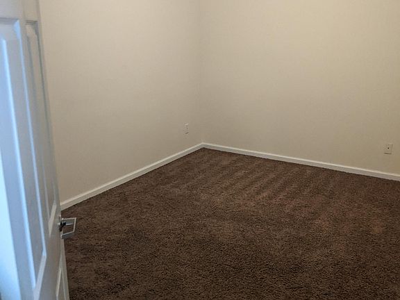 5th image of 44 Elmora Ave Floor 2