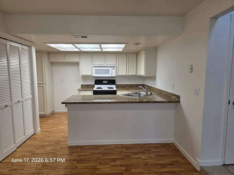 5139 Tweed Ct — Photo 8