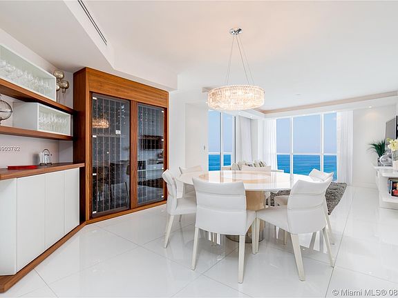 5th image of 18201 Collins Ave #1109/1108