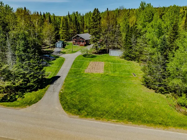 597 E E Plantation Road, E Twp, ME 04734