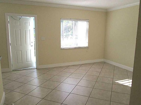 3rd image of 1460 NE 18th Street #112