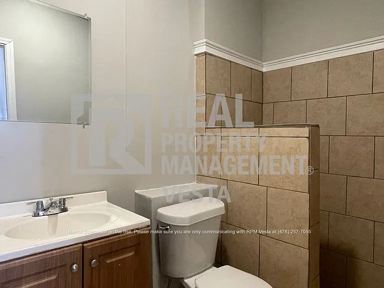 2389 Beech Ave — Photo 9