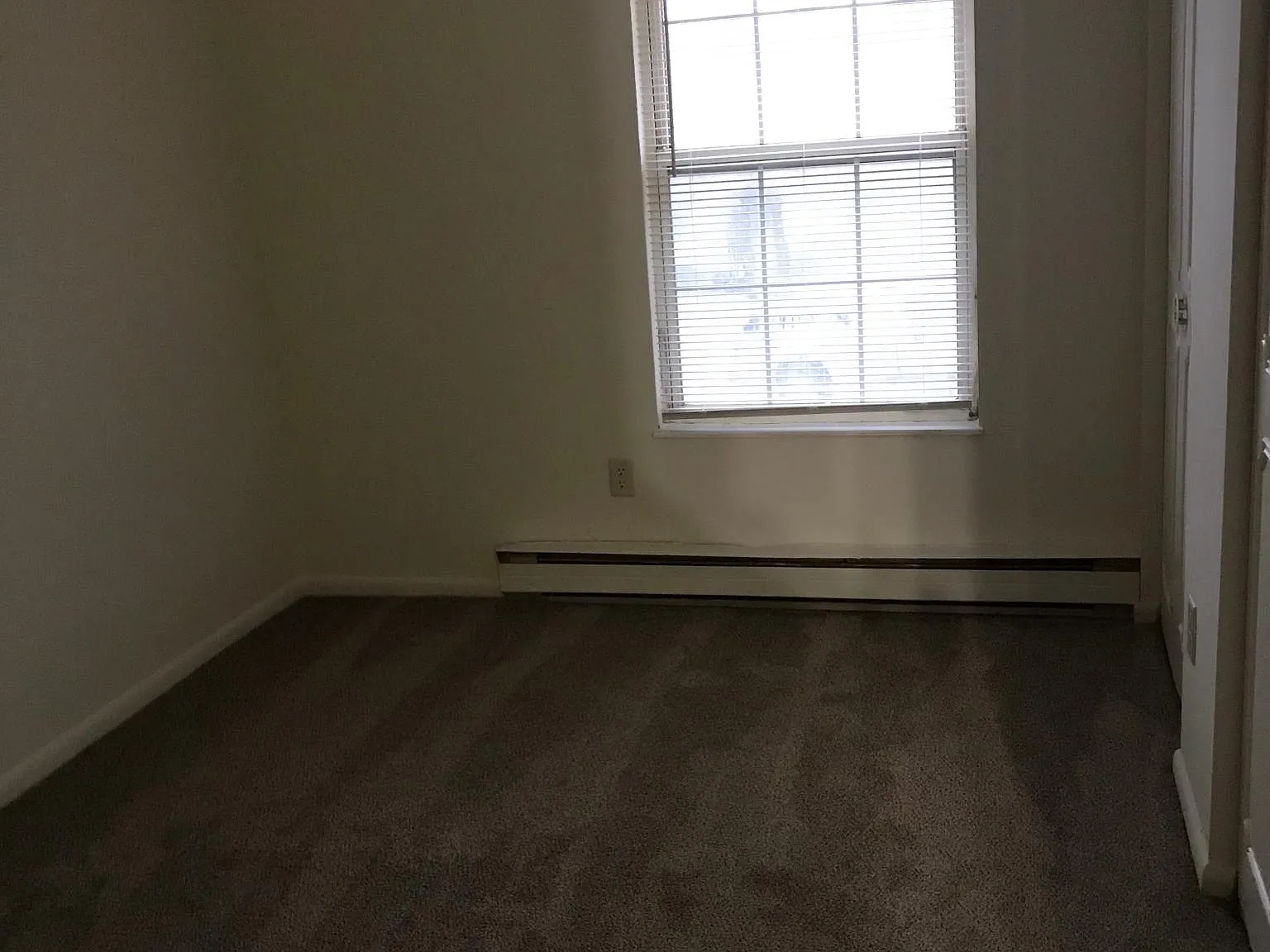 2 bed, 900 sqft, $1,295 — Photo 4