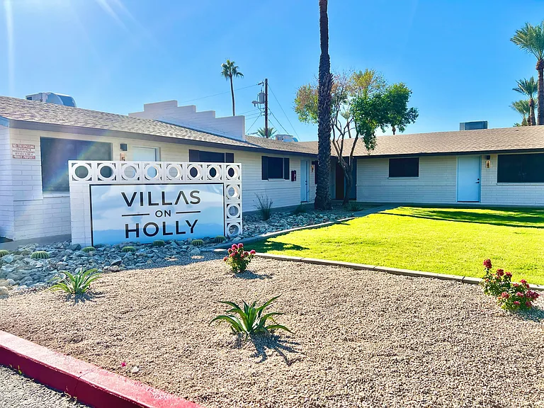 Villas on Holly — Photo 43