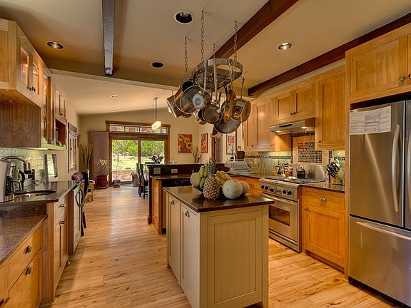 4th image of 4455 Huckleberry Ln