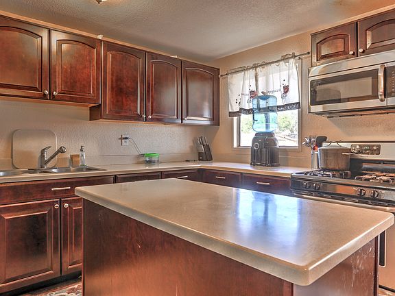 4th image of 1813 N 66th Ave