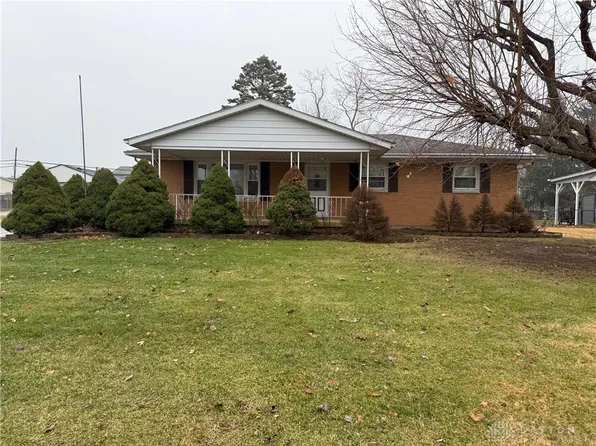 422 Clara Dr, Trenton, OH 45067