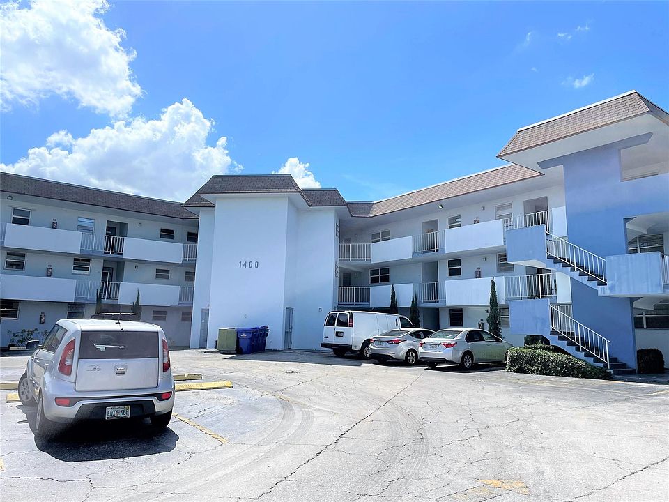 1st image of 1400 Tallwood Avenue #208