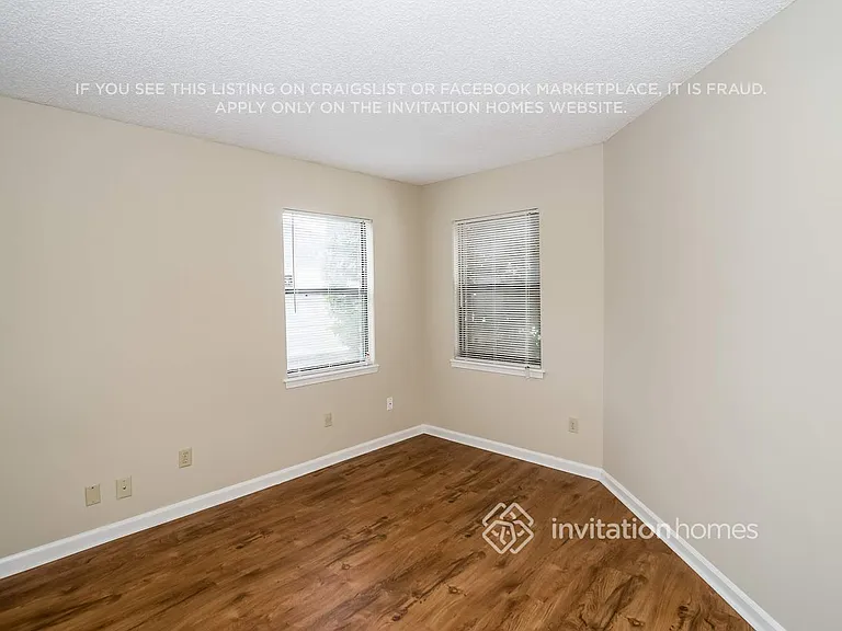 409 Filmore Dr — Photo 15