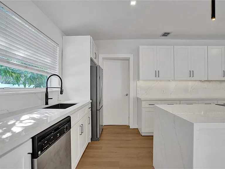 2206 SE 14th St — Photo 13