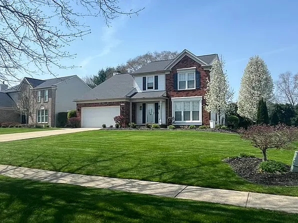 8464 Acadia Dr, Northfield, OH 44067